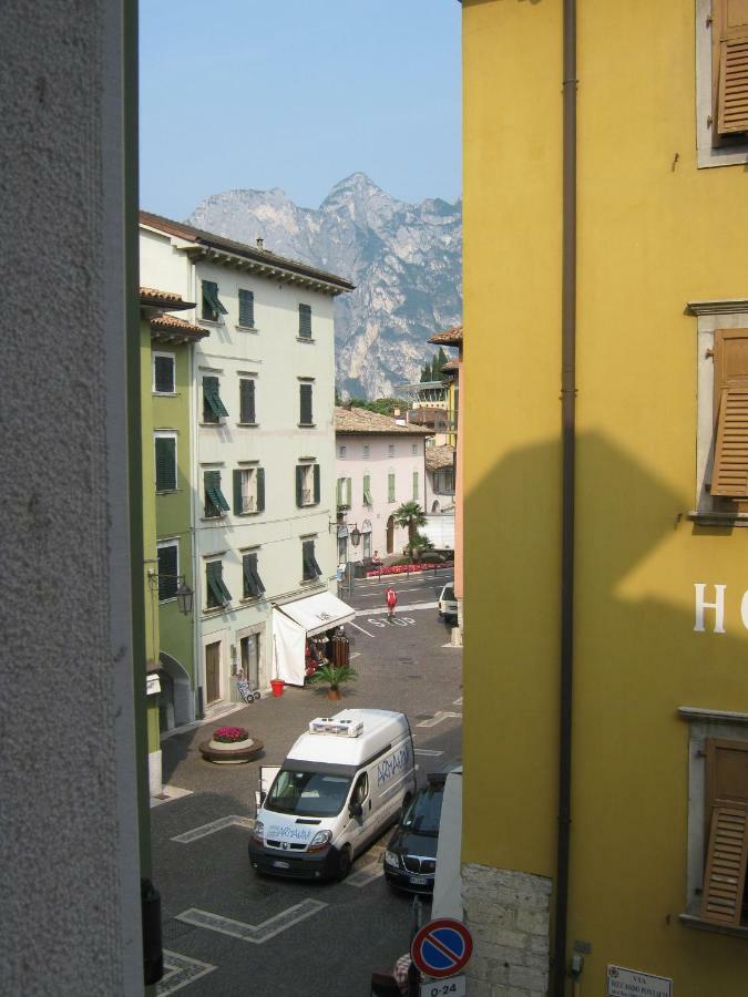 Appartamento A Due Passi Dal Lago Torbole Sul Garda Eksteriør bilde